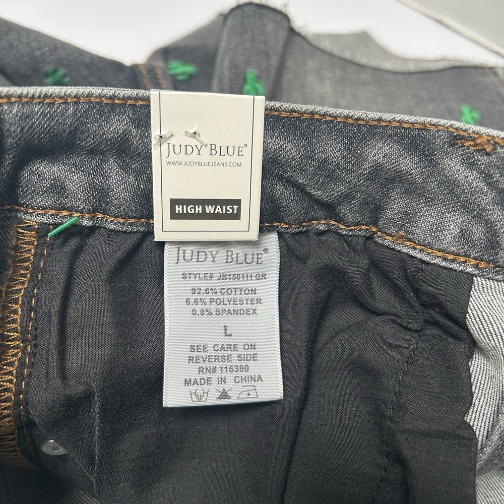 Judy Blue NWT Hi-Rise Cactus Embroidery Gray Denim Short Size Large Style#150111 - Picture 3 of 6